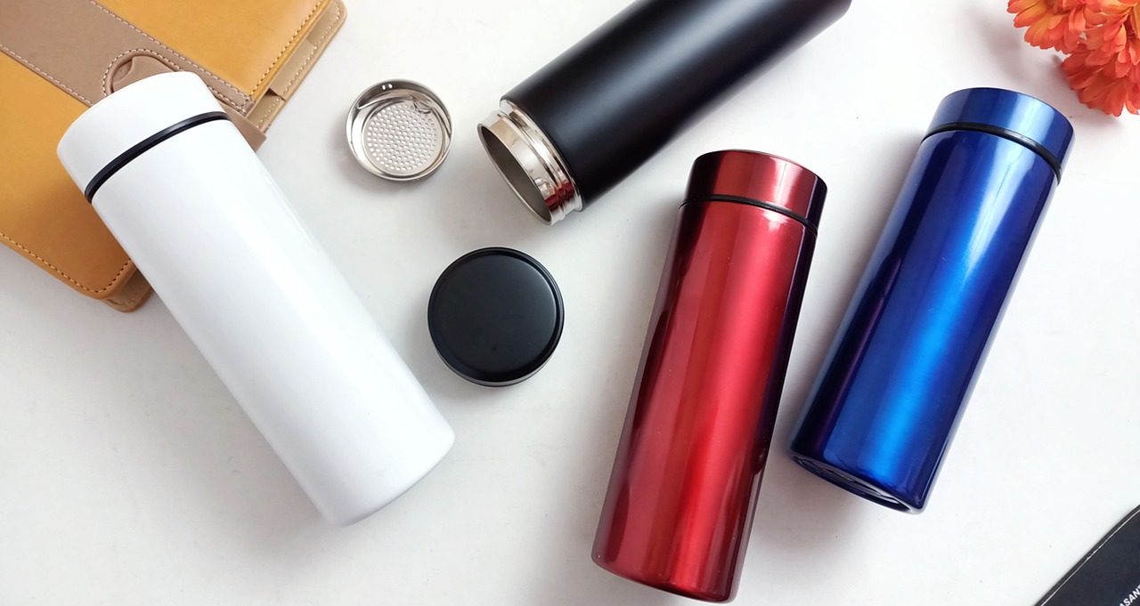 Thermos e borracce personalizzate: stile ed ecosostenibilità per le tue pause quotidiane